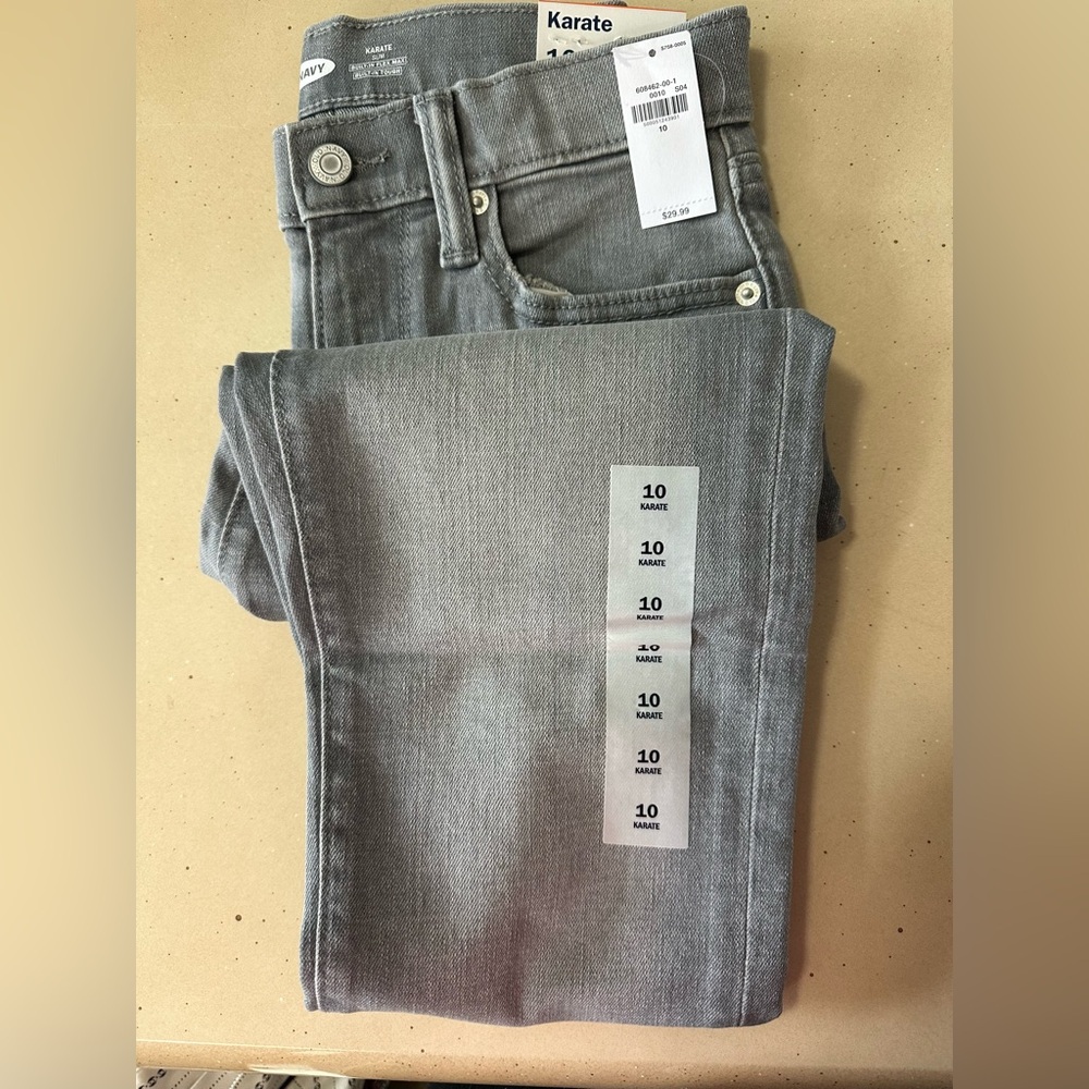 BRAND NEW old navy unisex “Karate Slim” grey jeans size 10.